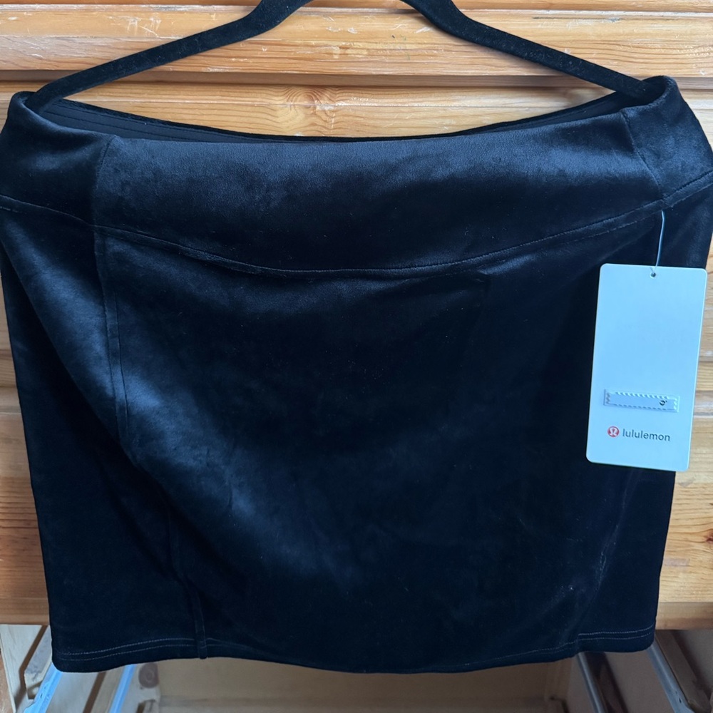 Lululemon Black Skirt